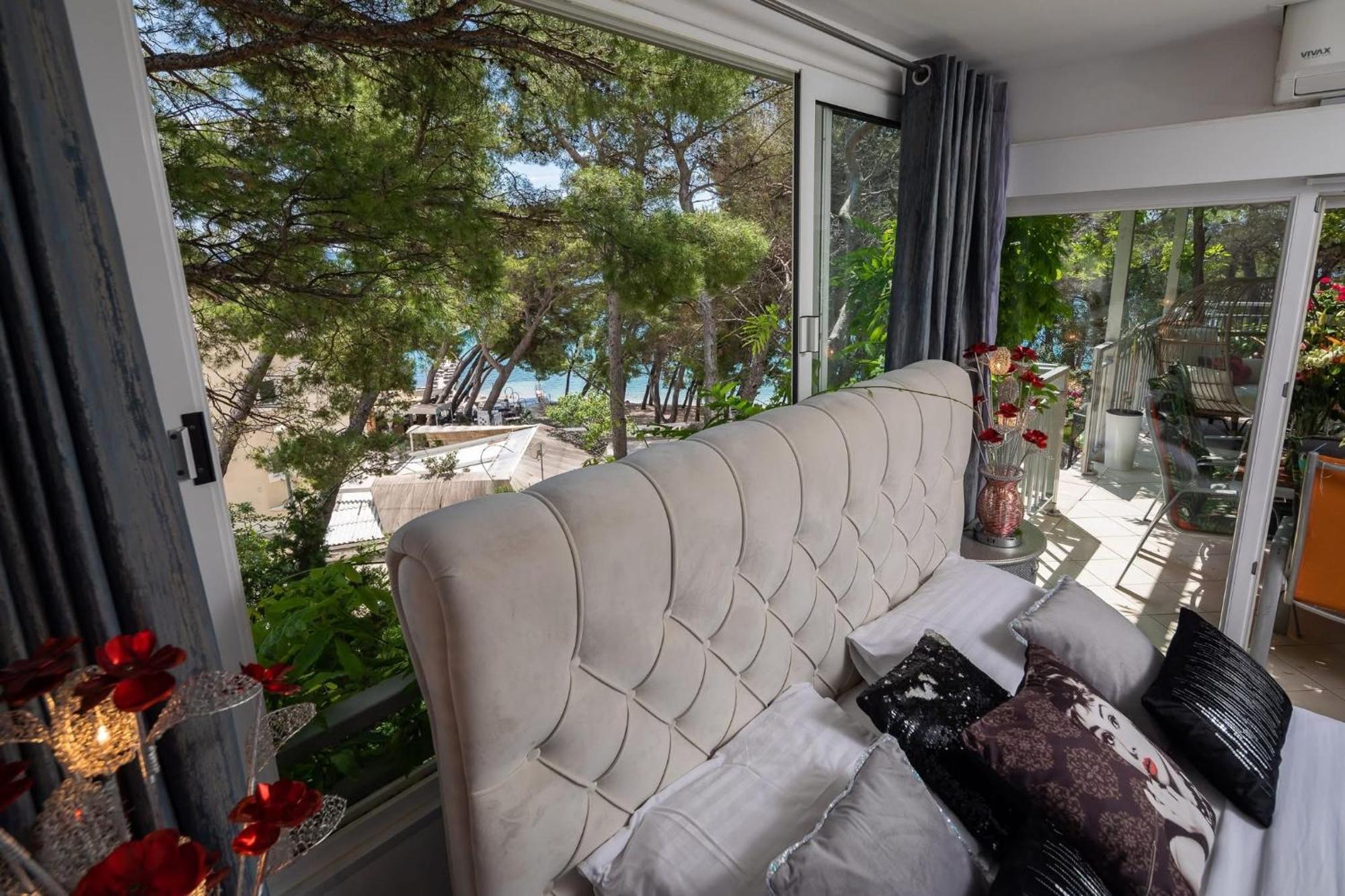 Beachfront Apartment Romilda Макарська Екстер'єр фото